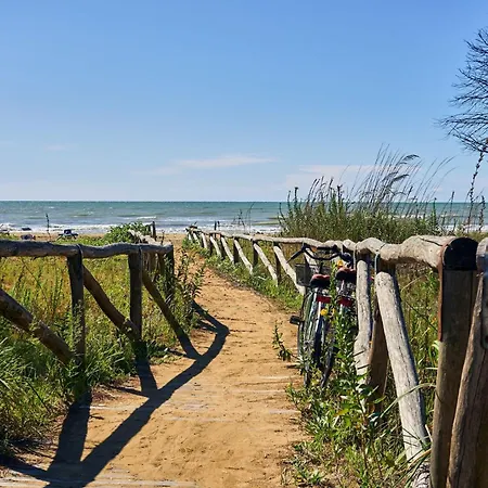 Cozy Near The Sea With Balcony Bibione