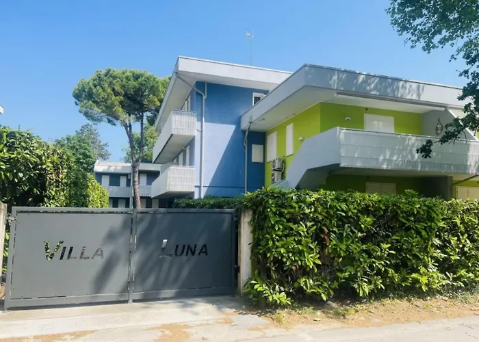 Cozy Near The Sea With Balcony *